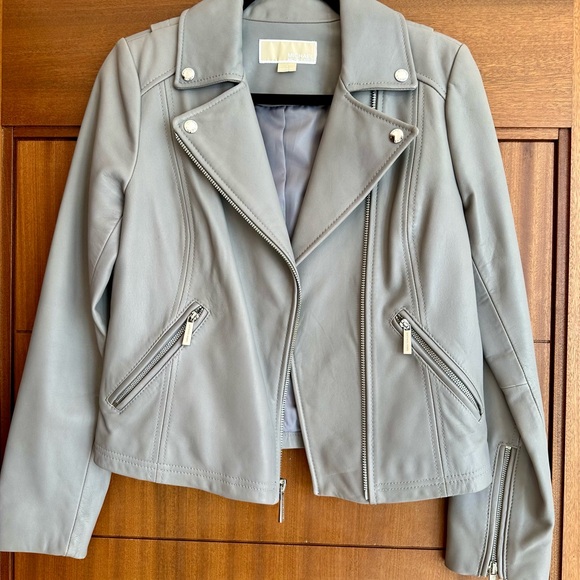 Women's Taupe Leather Jacket - Picture 7 of 9